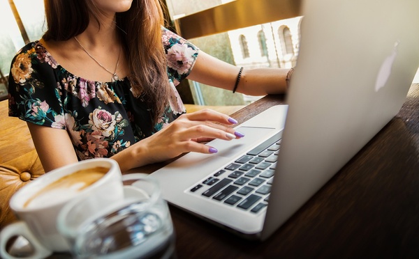 Le télétravail s’installe durablement mais creuse de nouvelles inégalités